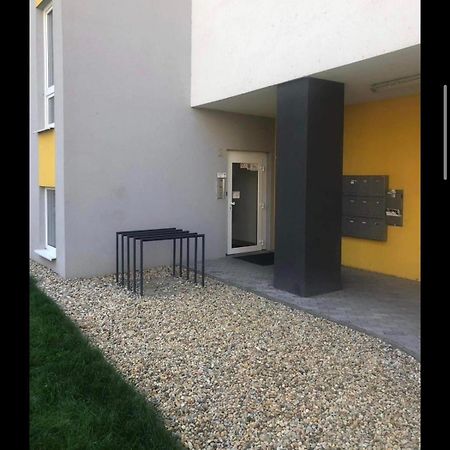Foreta Bratislava Exteriör bild