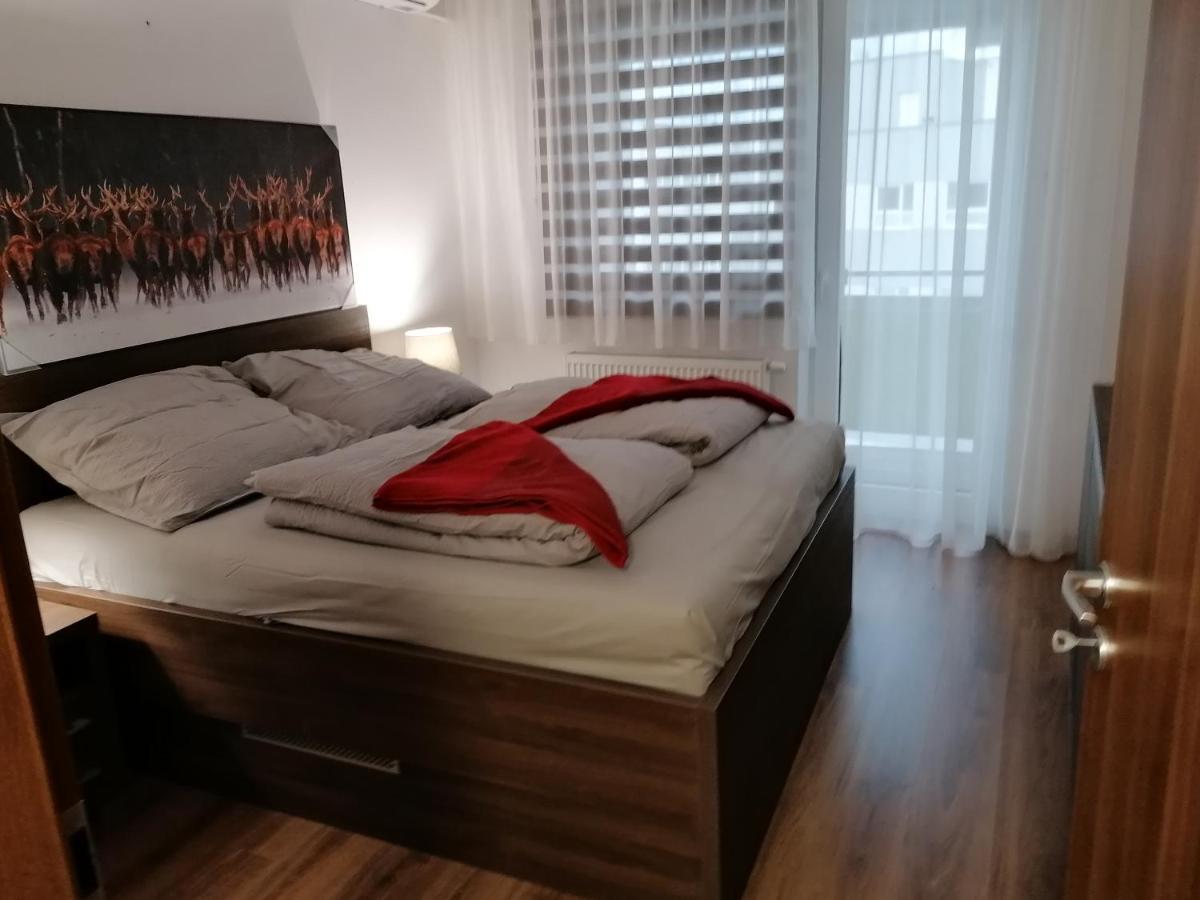 Foreta Bratislava Exteriör bild