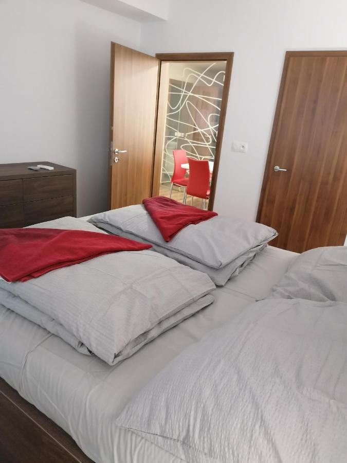 Foreta Bratislava Exteriör bild