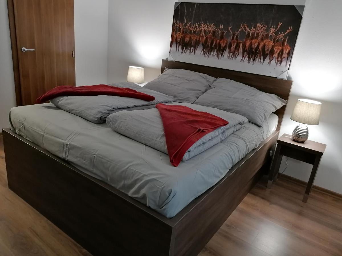 Foreta Bratislava Exteriör bild