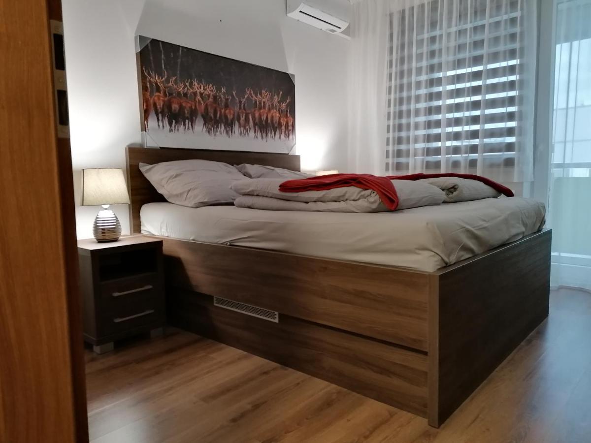 Foreta Bratislava Exteriör bild